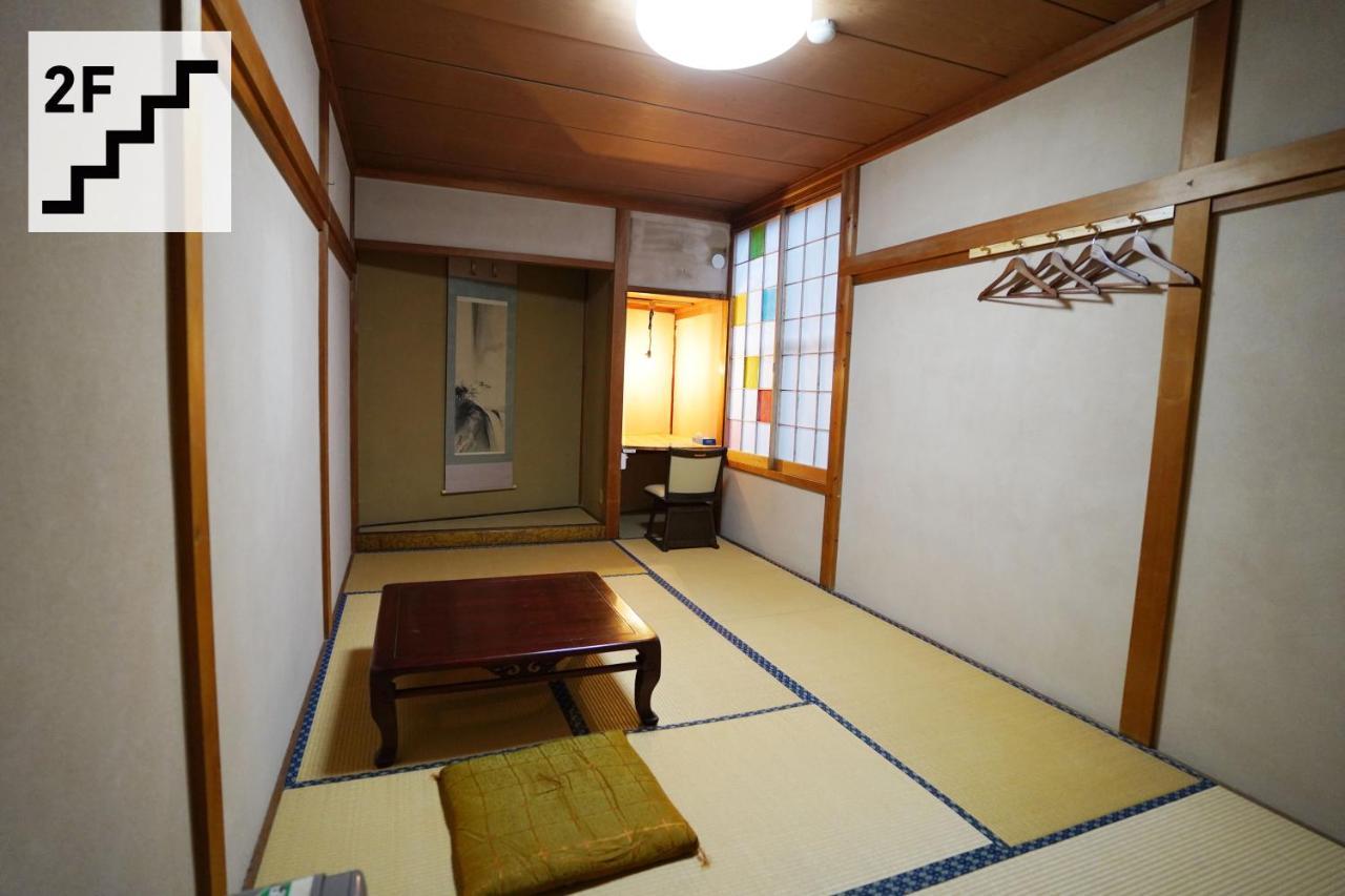 Hostel Murasaki Ryokan Такаяма Экстерьер фото