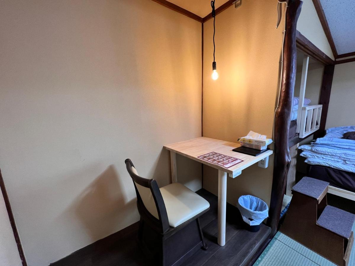Hostel Murasaki Ryokan Такаяма Экстерьер фото