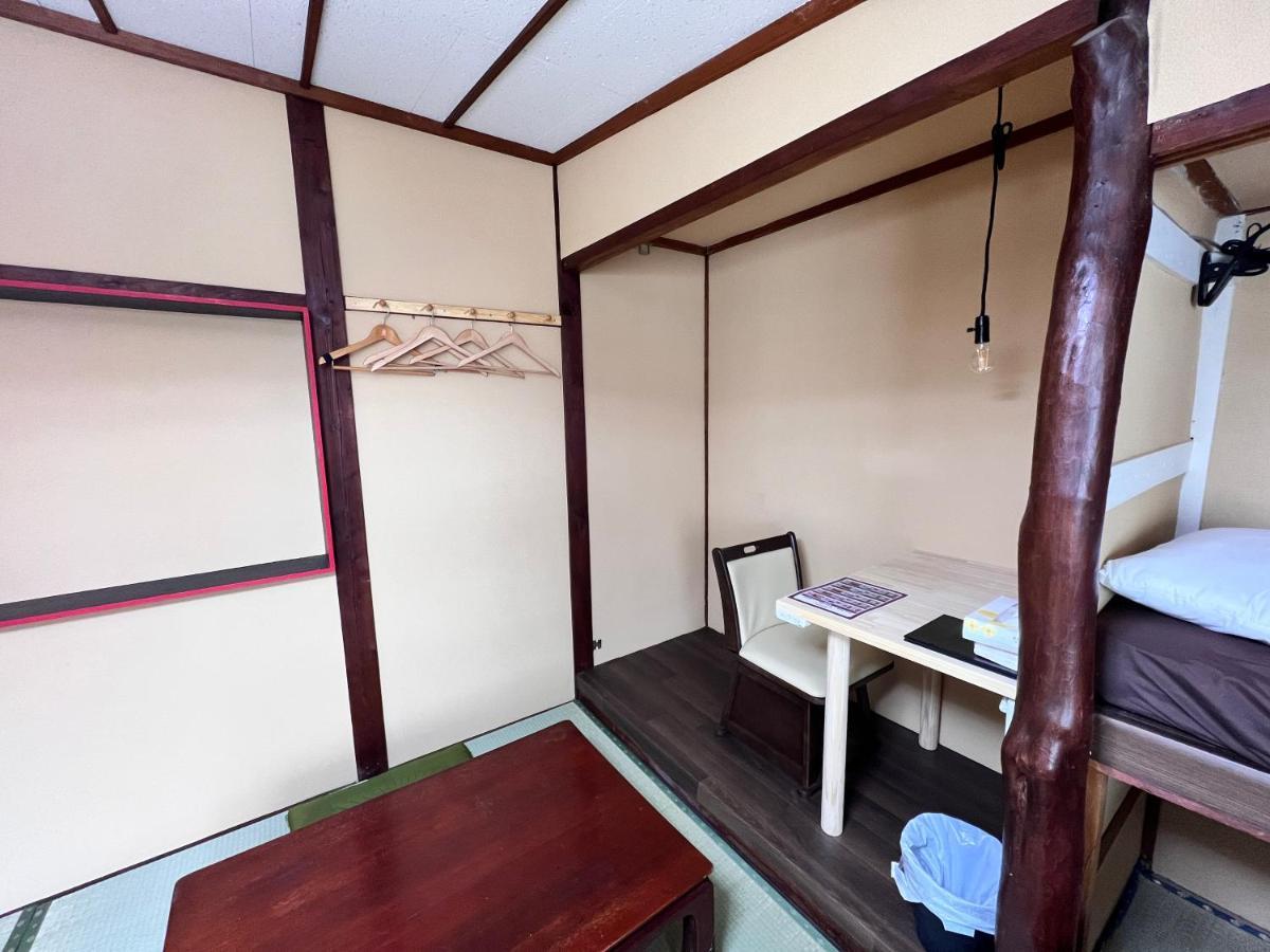 Hostel Murasaki Ryokan Такаяма Экстерьер фото