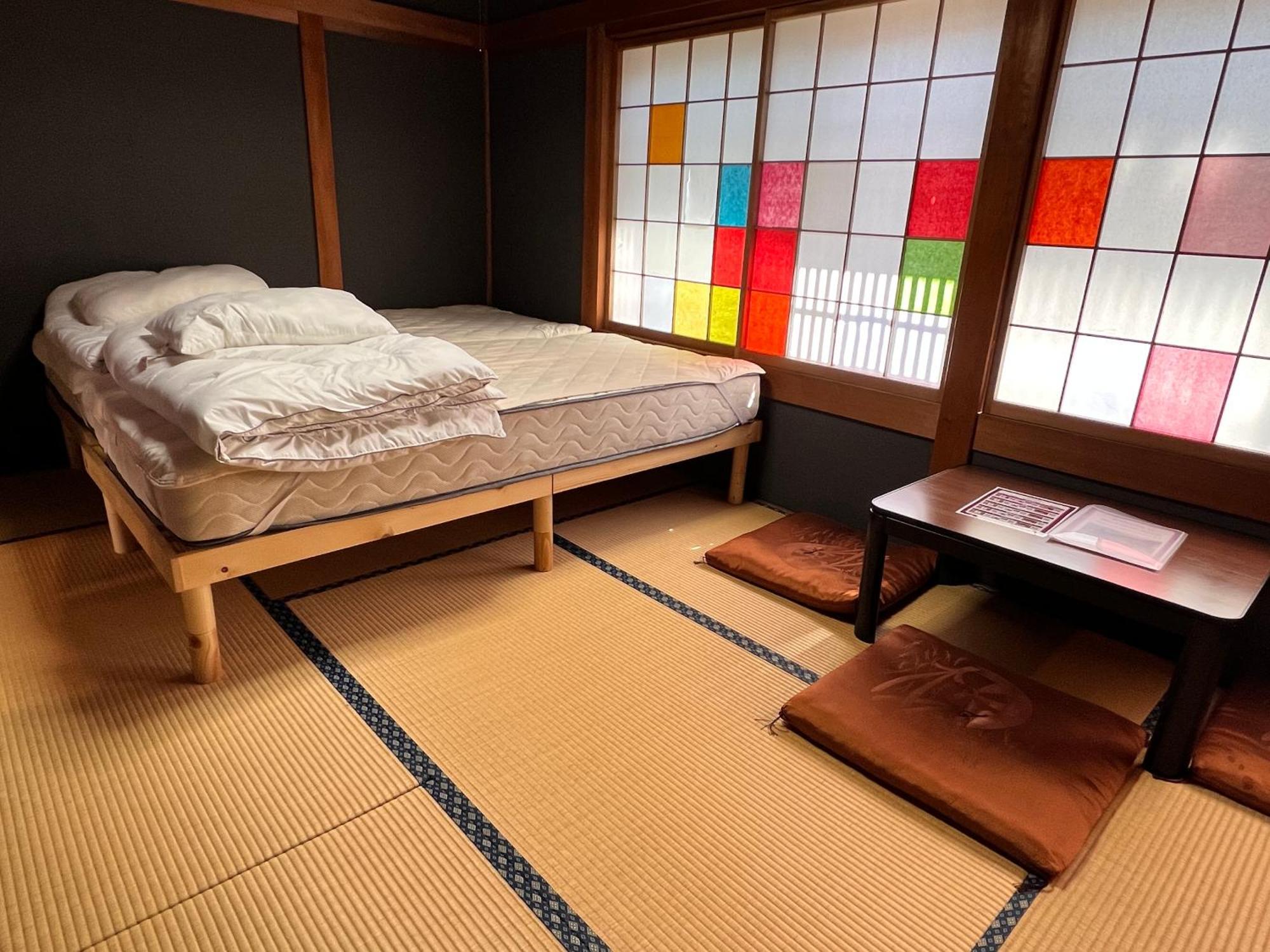 Hostel Murasaki Ryokan Такаяма Экстерьер фото